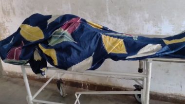 बेतिया : दरवाजे पर मौत बनकर खड़ा था बिजली का पोल, करंट की चपेट में आने से महिला की मौत