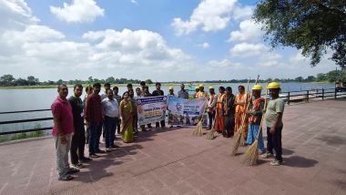 बेतिया :अमवा मन वाटर पार्क में चला स्वच्छता अभियान, मुखिया ज्योति श्रीवास्तव ने लिया साफ-सफाई में हिस्सा