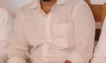 शत्रुघ्न यादव हत्याकांड में बड़ी कार्रवाई, फरार नामजद आरोपी दिलीप यादव ने मोहनिया कोर्ट में किया आत्मसमर्पण