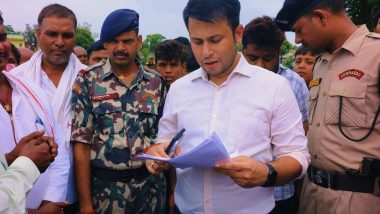 मोहनिया में एक्शन मोड में दिखे डीएम: पंचायत शिविर से मॉडल स्कूल और अस्पताल तक किया निरीक्षण