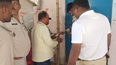 बेतिया : अवैध नर्सिंग होम संस्थानों पर प्रशासन का शिकंजा, खुशी हेल्थ केयर हुआ सील।