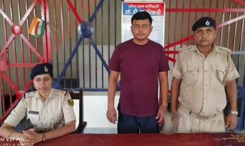मोतिहारी : हरैया पुलिस की कार्रवाई, फरार अंतरराष्ट्रीय तस्कर गिरफ्तार